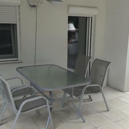 Friends 2 Apartment Peraía エクステリア 写真