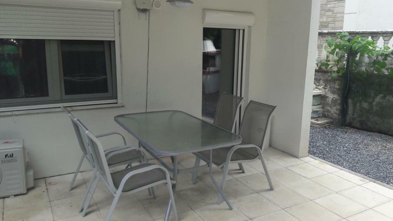 Friends 2 Apartment Peraía エクステリア 写真